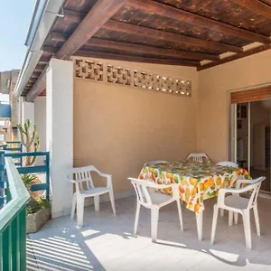 Casa vacanze Appartamenti Ulisse E Penelope, Punta Secca
